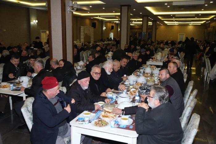 Başkan Sarıalioğlu AK Teşkilatla İftar Sofrasında Buluştu