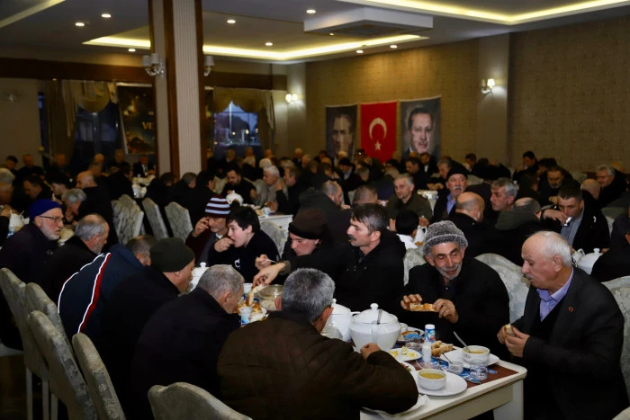 Başkan Sarıalioğlu AK Teşkilatla İftar Sofrasında Buluştu