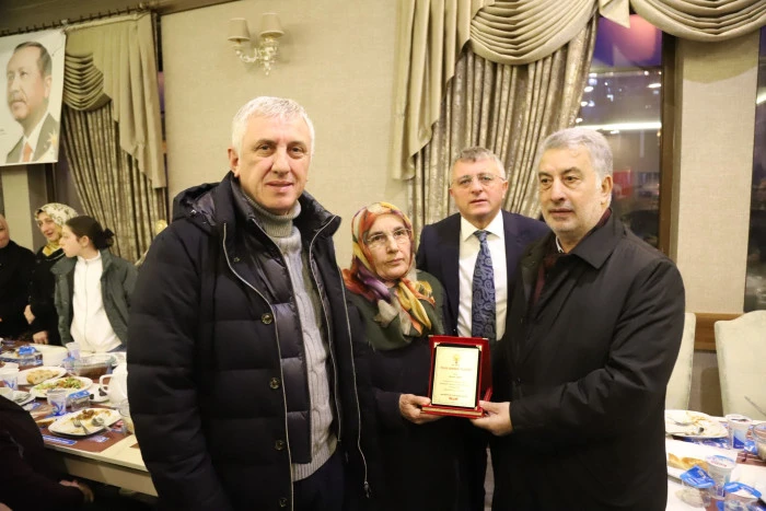 Başkan Sarıalioğlu AK Teşkilatla İftar Sofrasında Buluştu