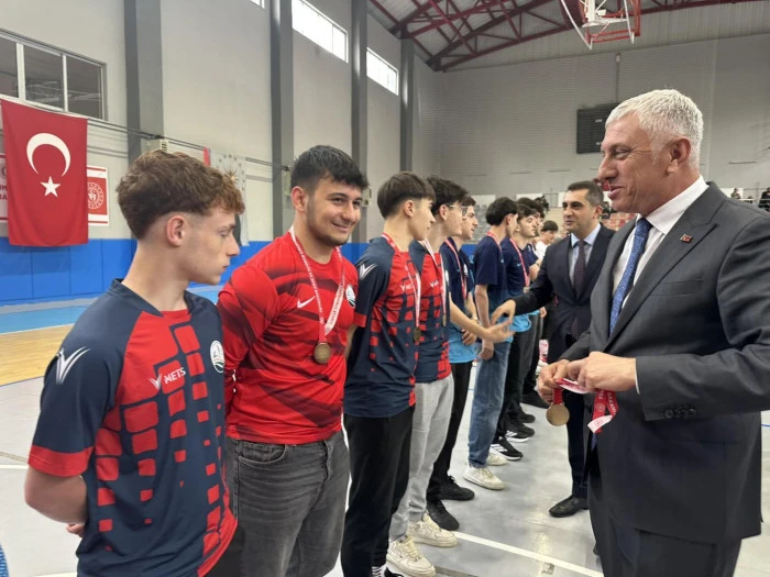 T&uuml;rk Gen&ccedil;liği Of'ta 19 Mayıs Ruhunu Yeniden Yaşattı