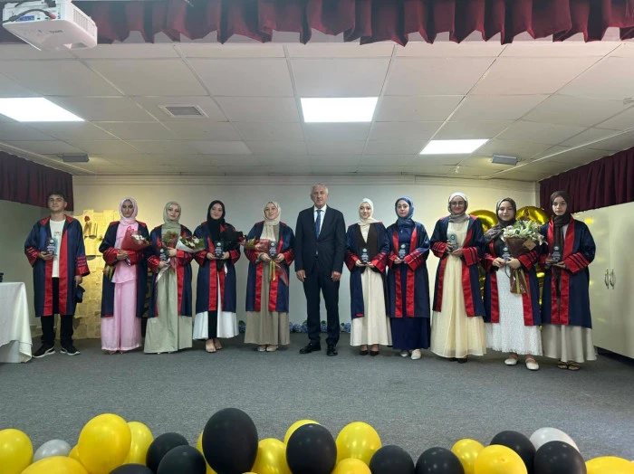 Başkan Sarıalioğlu, Of Anadolu İmam Hatip Lisesi Mezuniyet Heyecanına Ortak Oldu