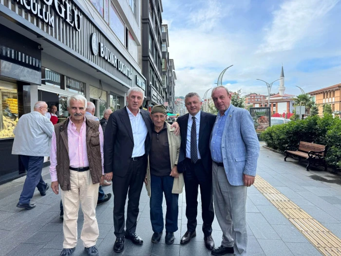 Başkan Sarıalioğlu, Of esnafıyla bir araya geldi