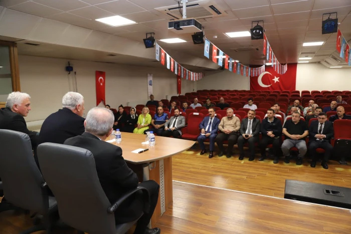 Başkan Sarıalioğlu, Of Belediyesi'nde hizmet koordinasyonu toplantısı ger&ccedil;ekleştirdi
