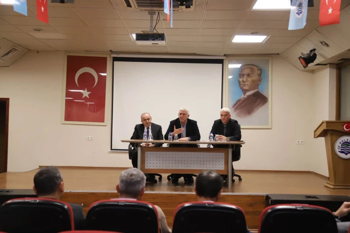 Başkan Sarıalioğlu, Of Belediyesi'nde hizmet koordinasyonu toplantısı ger&ccedil;ekleştirdi