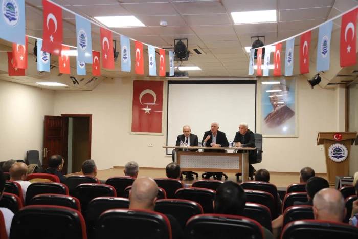 Başkan Sarıalioğlu, Of Belediyesi'nde hizmet koordinasyonu toplantısı ger&ccedil;ekleştirdi