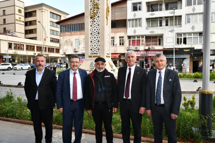 Başkan Sarıalioğlu ve Genç, Of Esnafını Ziyaret Etti
