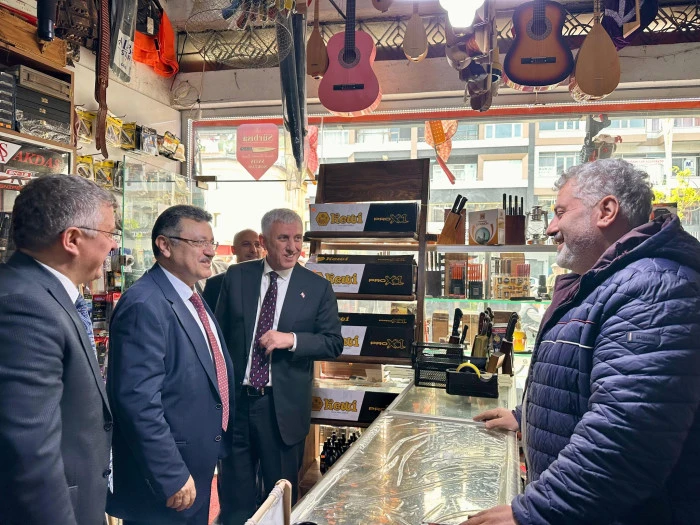 Başkan Sarıalioğlu ve Genç, Of Esnafını Ziyaret Etti