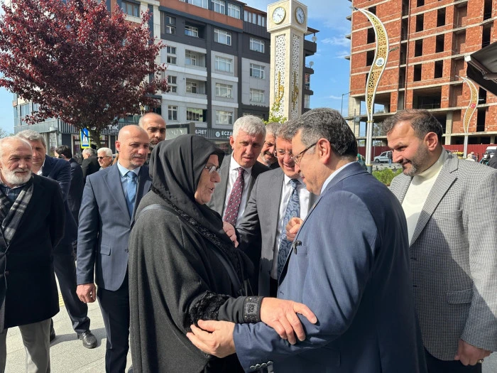 Başkan Sarıalioğlu ve Genç, Of Esnafını Ziyaret Etti