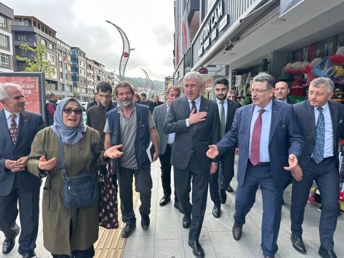 Başkan Sarıalioğlu ve Genç, Of Esnafını Ziyaret Etti