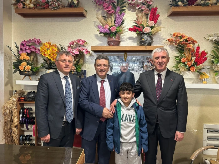Başkan Sarıalioğlu ve Genç, Of Esnafını Ziyaret Etti