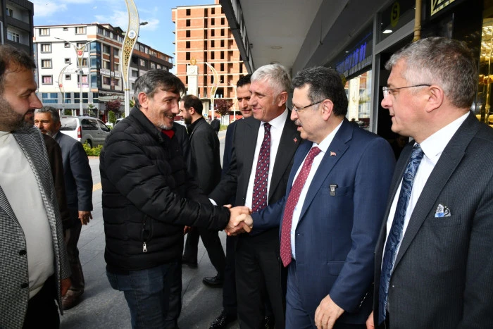 Başkan Sarıalioğlu ve Genç, Of Esnafını Ziyaret Etti