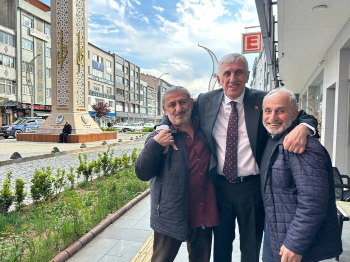 Başkan Sarıalioğlu ve Genç, Of Esnafını Ziyaret Etti
