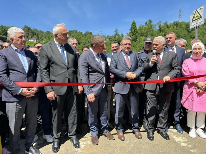 Doğa sporlarına yeni soluk: Hayrat'ta rafting heyecanı başladı
