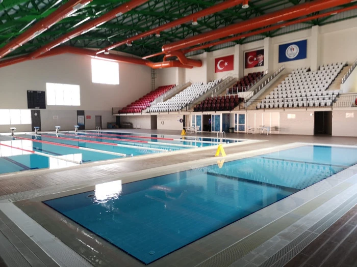 Of'a Değer Katan Yatırım: Of Yarı Olimpik Kapalı Y&uuml;zme Havuzu