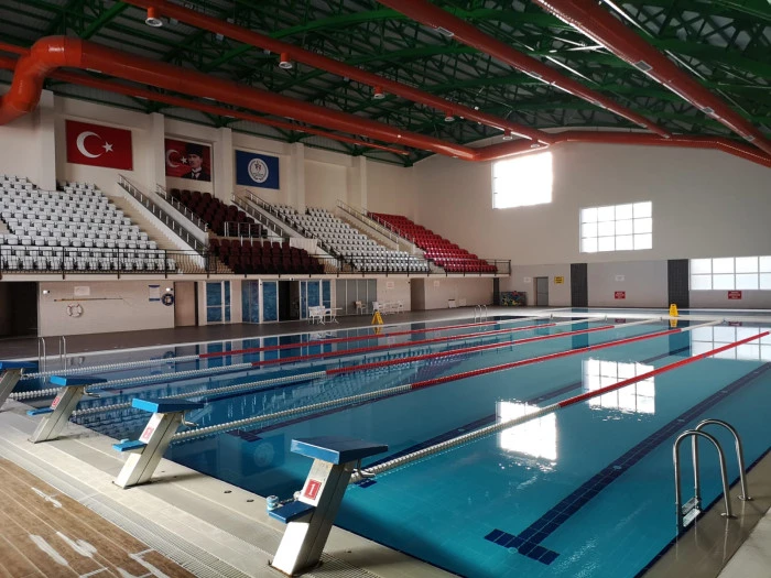 Of'a Değer Katan Yatırım: Of Yarı Olimpik Kapalı Y&uuml;zme Havuzu