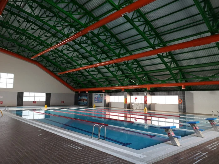 Of'a Değer Katan Yatırım: Of Yarı Olimpik Kapalı Y&uuml;zme Havuzu