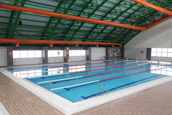 Of'a Değer Katan Yatırım: Of Yarı Olimpik Kapalı Y&uuml;zme Havuzu