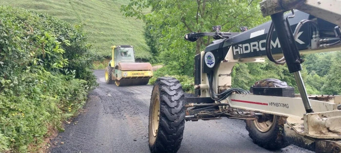 Of'ta asfalt seferberliği sürüyor