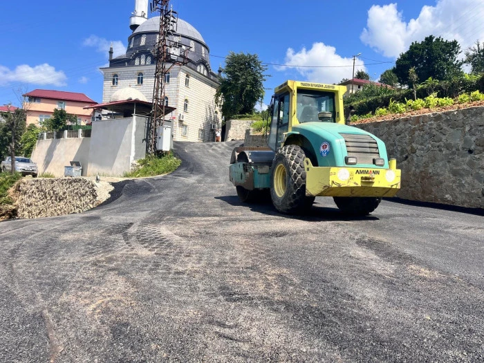 Of'ta asfalt seferberliği sürüyor