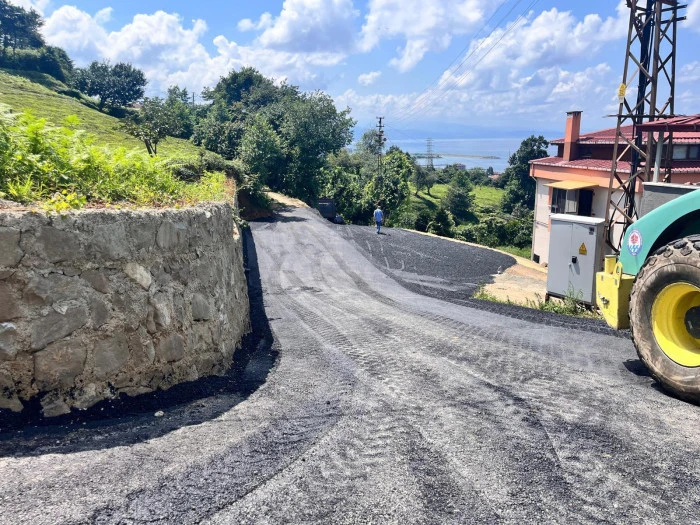 Of'ta asfalt seferberliği sürüyor