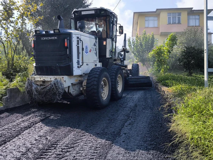 Of'ta asfalt seferberliği sürüyor