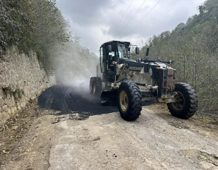 Of'ta asfalt seferberliği sürüyor
