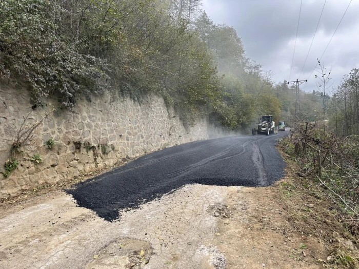 Of'ta asfalt seferberliği sürüyor