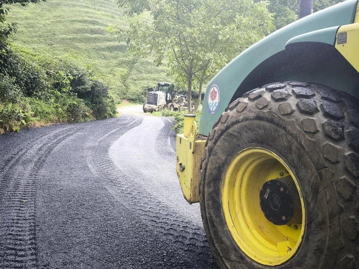 Of'ta asfalt seferberliği sürüyor