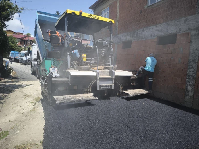 Of'ta asfalt seferberliği sürüyor