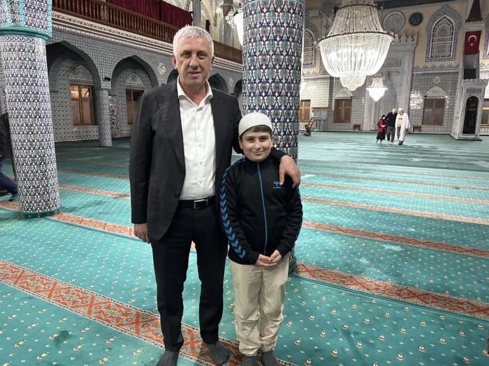 Başkan Sarıalioğlu, Of &Ccedil;arşıbaşı B&uuml;y&uuml;k Camii'nde Vatandaşlarla Buluştu