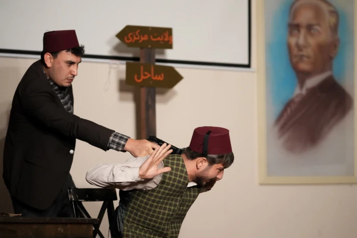 Oflu İzleyicilerden Tarihe Yolculuk Yapan Oyuna Yoğun İlgi