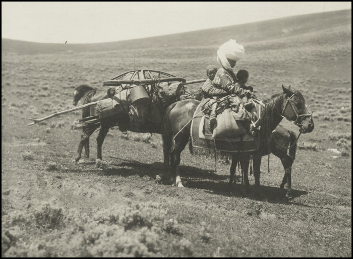 Türk boylarının 111 yıllık fotoğrafları Devlet Arşivleri'nde