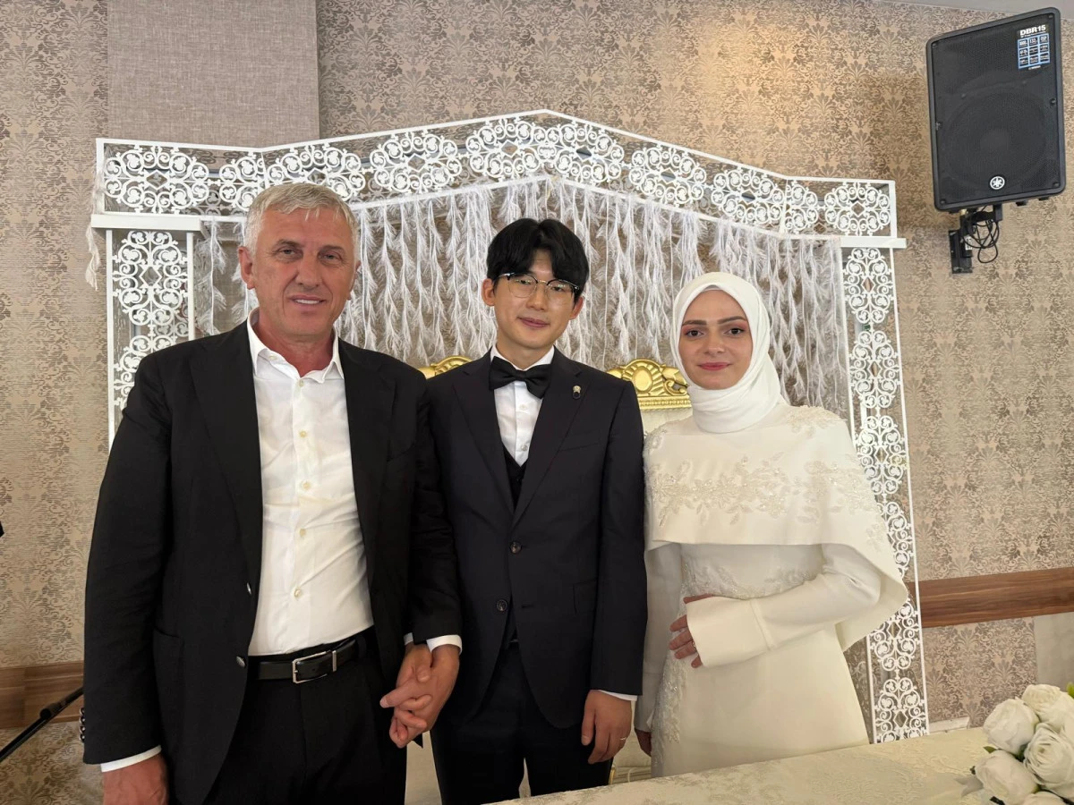 11 Bin Kilometrelik Aşk Of'ta Nikahla Taçlandı