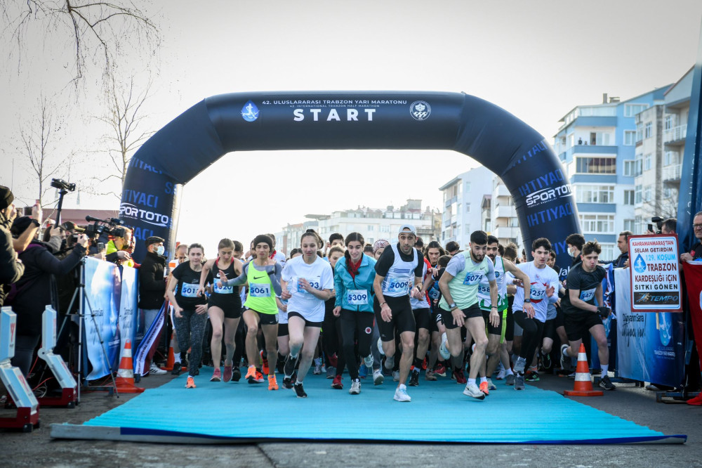 42. Uluslararası Trabzon Yarı Maratonu Koşuldu