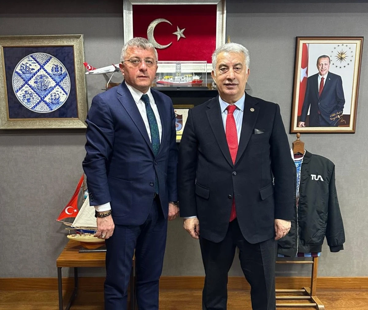 Başkan Baykal, 'İftiralarla siyaset yapmak acizliktir'
