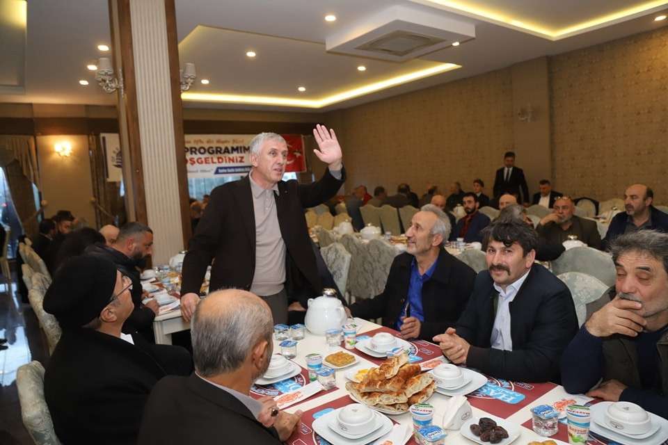 Başkan Sarıalioğlu Cumhur İttifakı ve Muhtarları iftarda buluşturdu