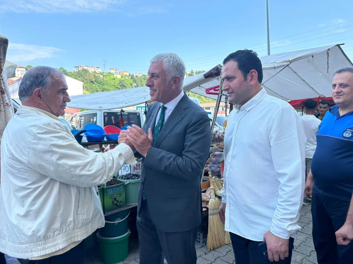 Başkan Sarıalioğlu Pazar Esnafıyla Buluştu