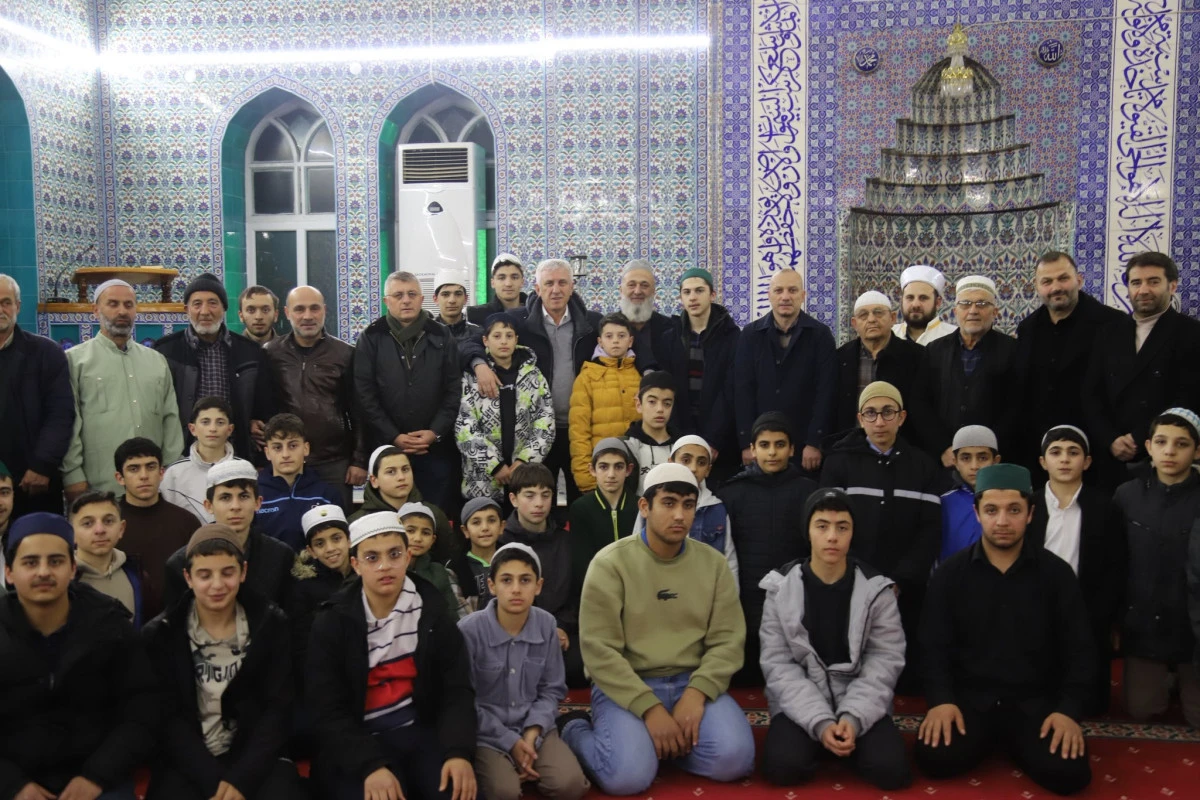 Başkan Sarıalioğlu, Ramazan Boyunca Oflularla G&ouml;n&uuml;l K&ouml;pr&uuml;s&uuml; Kurdu