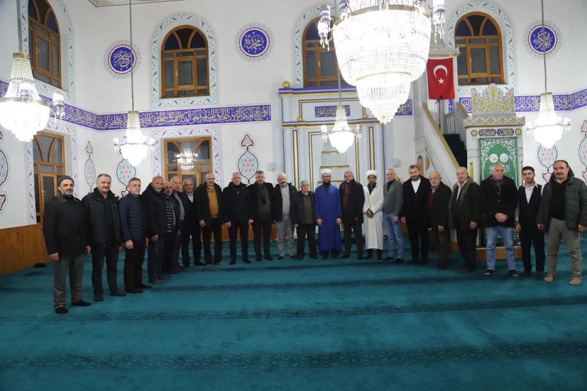 Başkan Sarıalioğlu, Ramazan'da Mahalle Mahalle Oflularla Buluşuyor