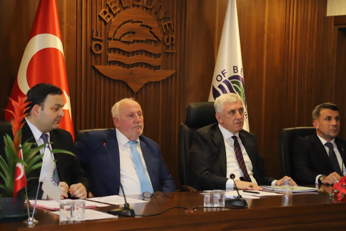 Başkan Sarıalioğlu, Tek Sevdamız Of'a Hizmet