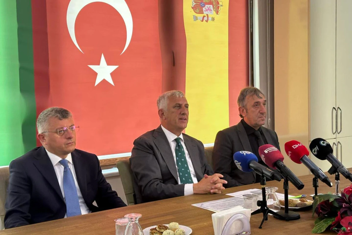 Başkan Sarıalioğlu'ndan İspanya'ya 'Fahri Ofluluk' Kararı