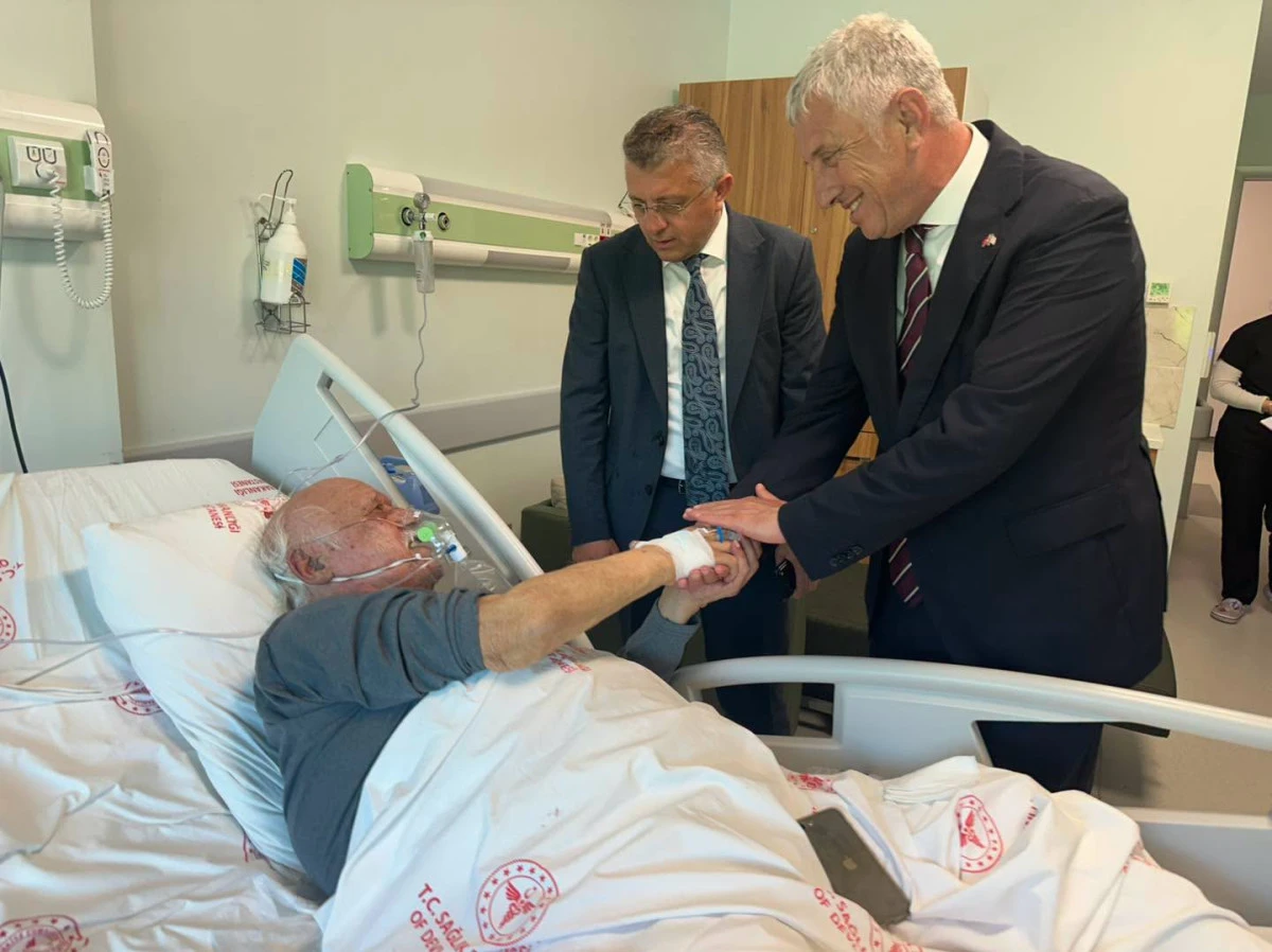 Başkan Sarıalioğlu'ndan Of Devlet Hastanesi'nde Anlamlı Ziyaret