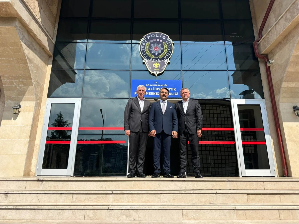 Başkan Sarıalioğlu'ndan Yeni Of İl&ccedil;e Emniyet M&uuml;d&uuml;r&uuml; Ersin T&uuml;t&uuml;nc&uuml;'ye Hayırlı Olsun Ziyareti