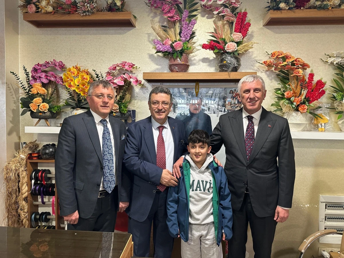 Genç ile Sarıalioğlu, Of Esnafını Ziyaret Etti