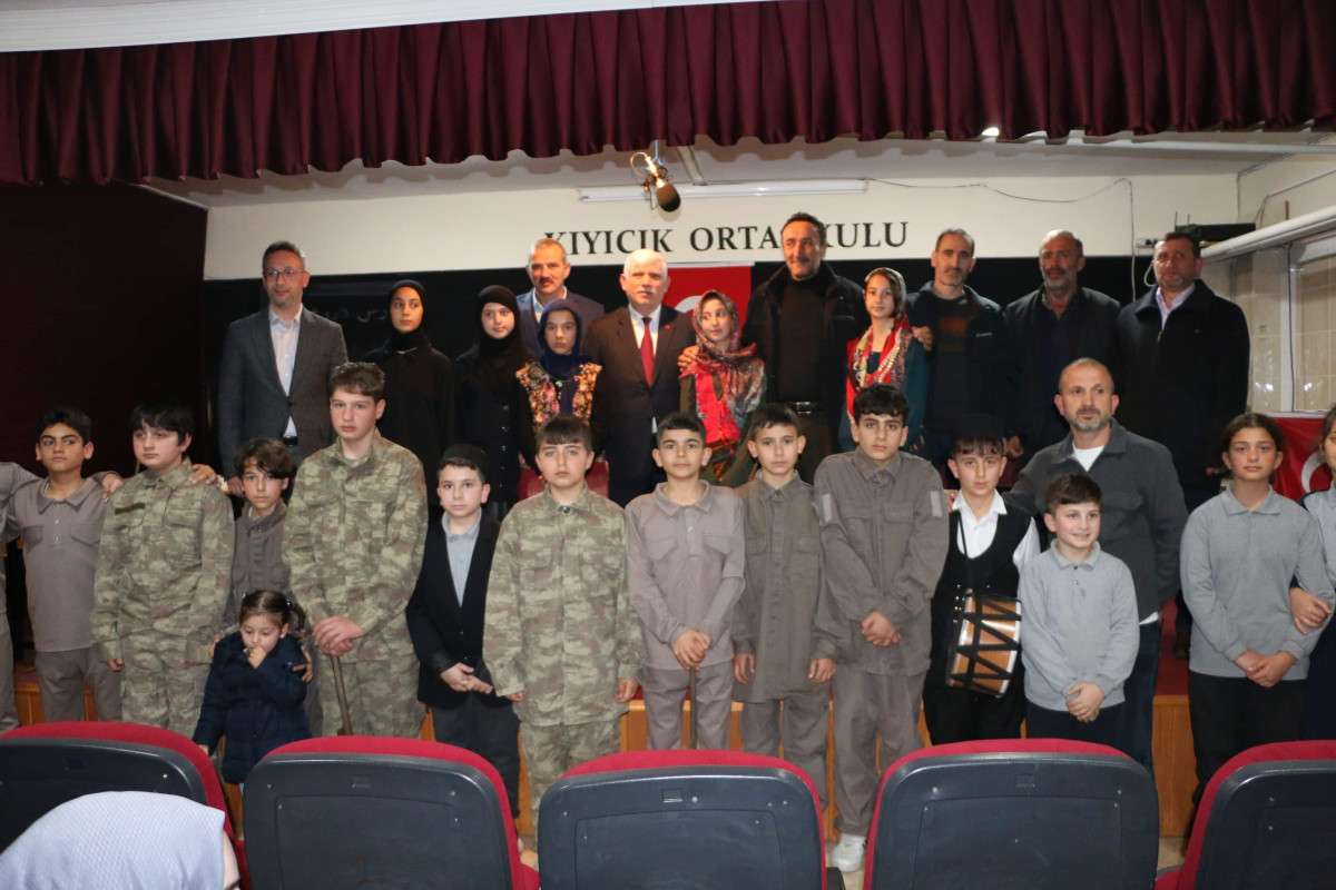 Of Kıyıcık Ortaokulu'nda duygu dolu 18 Mart Çanakkale Zaferi Anma Programı