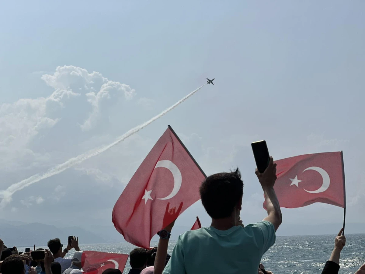 Of Semalarında Unutulmaz Türk Yıldızları Gösterisi