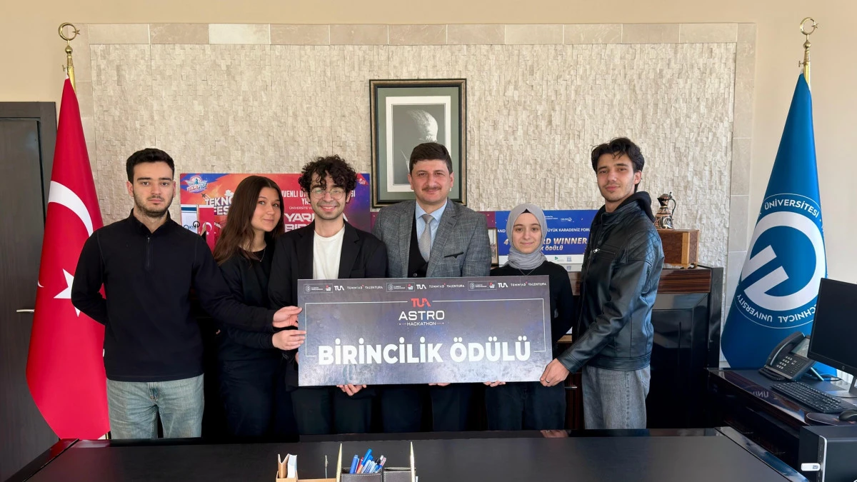 Of Teknoloji Fak&uuml;ltesi &Ouml;ğrencileri "Seyr&uuml; Feza" Projesi ile birinci oldular