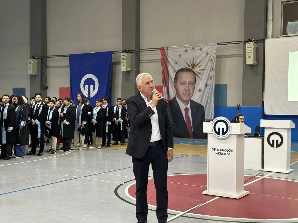Of Teknoloji Fakültesi'nde 11. Mezuniyet Coşkusu