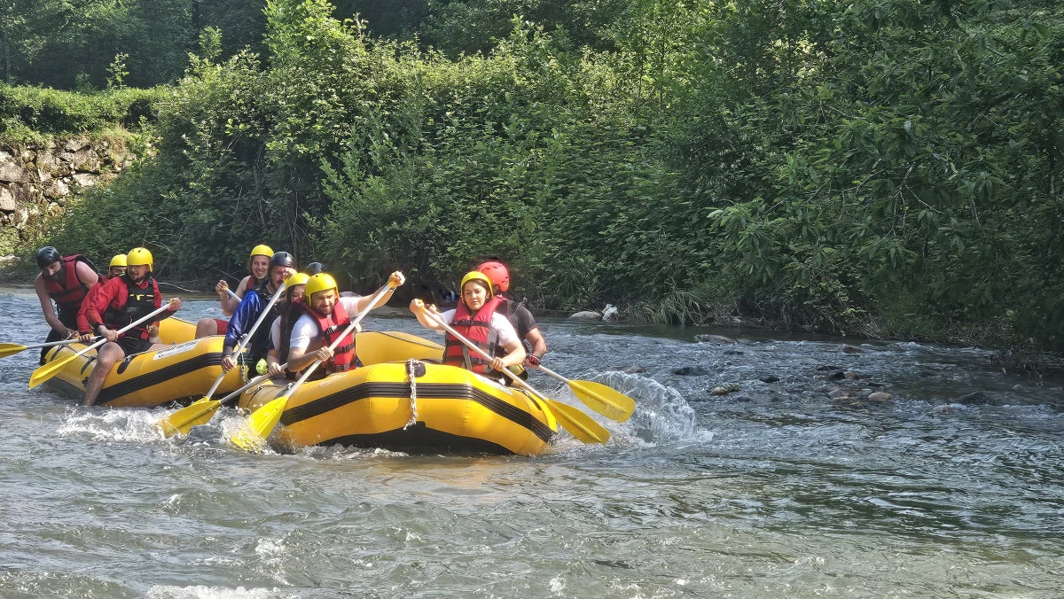 Of ve Hayrat rafting turizmine g&uuml;&ccedil;l&uuml; adım