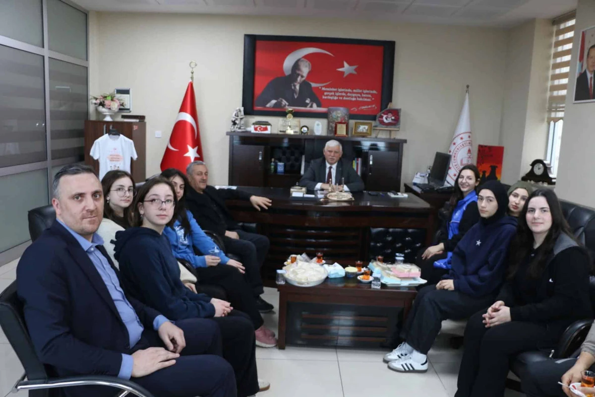 Of'ta atık yağları sabuna d&ouml;n&uuml;şt&uuml;ren &ccedil;evreci gen&ccedil;ler